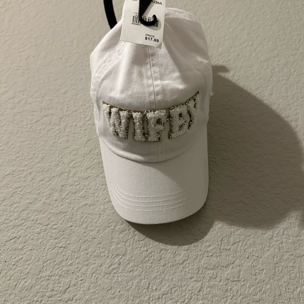 Wifey hat
